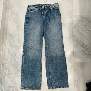 GAP Women’s Light Blue Loose Low Ride Jeans